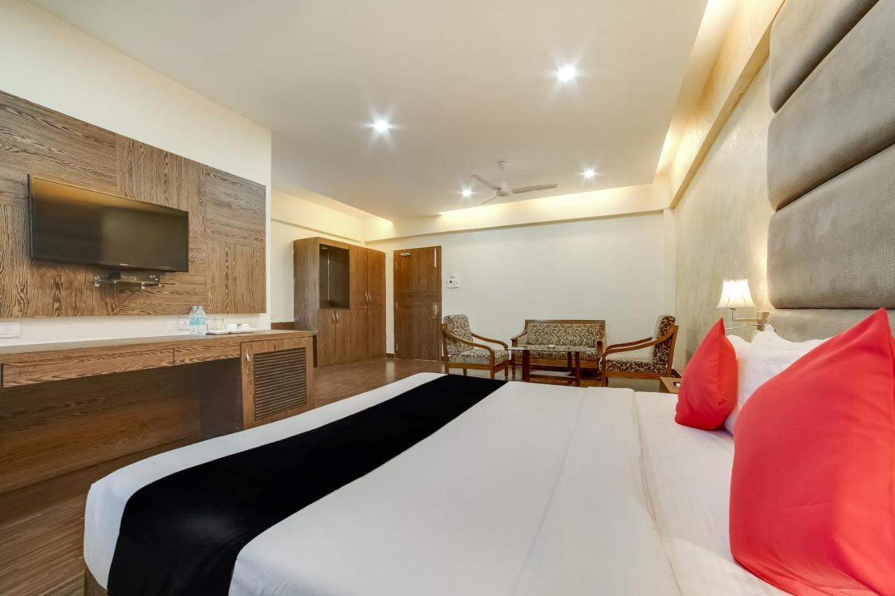 Bhalukpung Capital O 61351 Waii International酒店 外观 照片