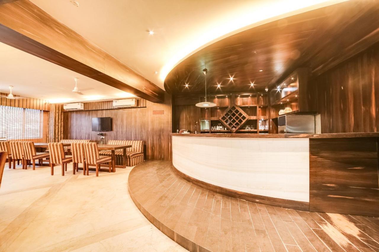 Bhalukpung Capital O 61351 Waii International酒店 外观 照片